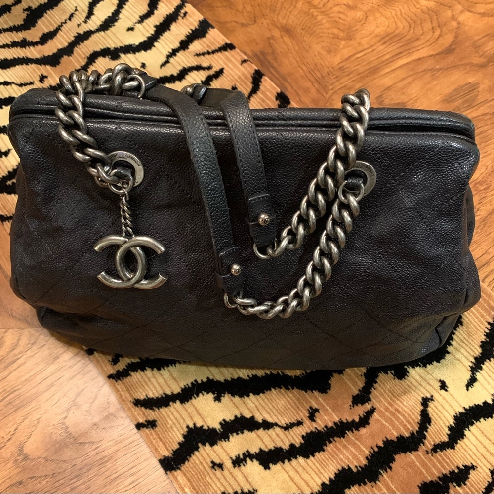 CHANEL Caviar Satchel w/
Gunmetal Hardware